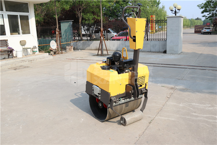 引起小型壓路機價格不穩(wěn)定的原因是什么原因呢？